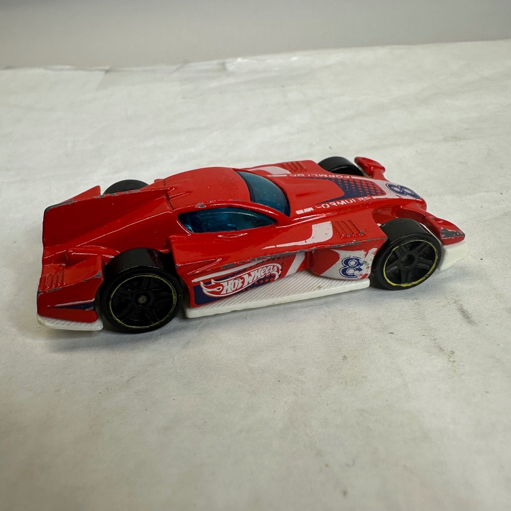 Hot Wheels Formul8r Red‎ Race Car Number 8 2005 Mattel Malaysia 1:64 Diecast